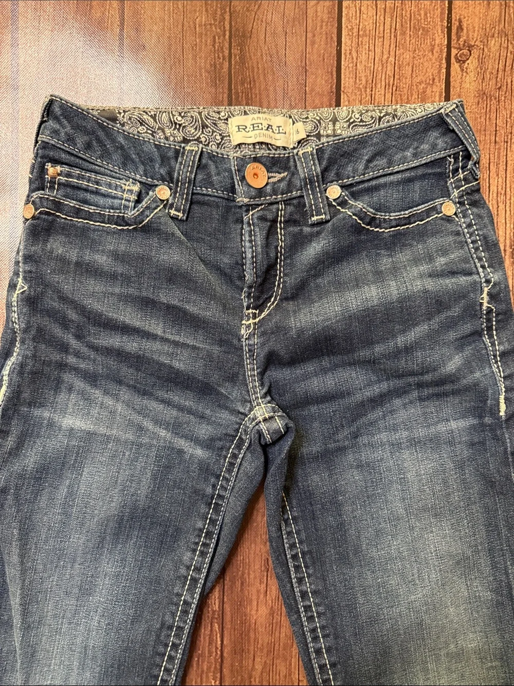 Ariat pockets everyday fading